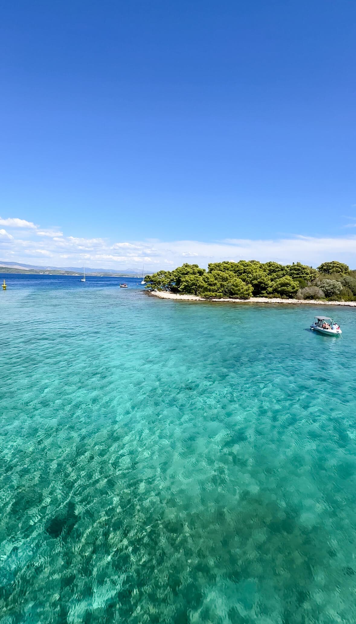 Trogir: Rejs statkiem do Błękitnej Laguny (Blue Lagoon z lunchem) - 3 przystanki - 12