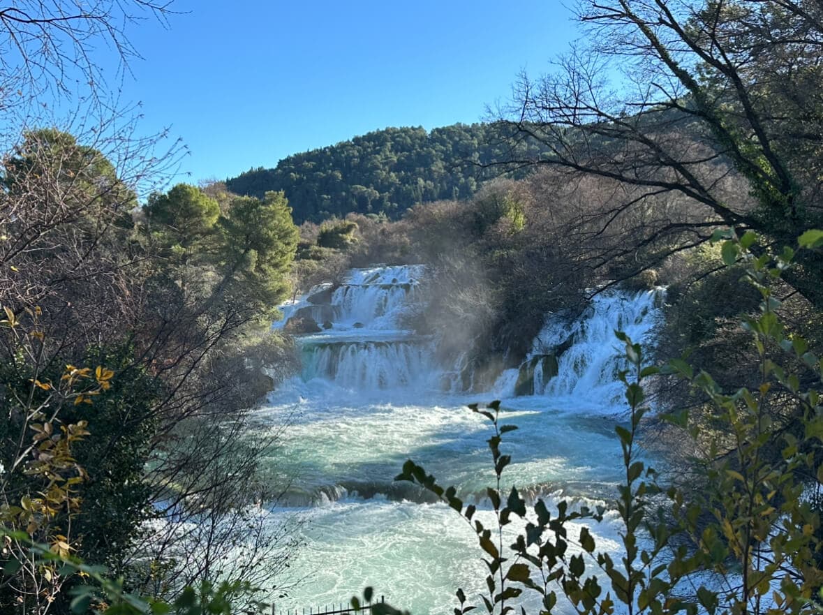 Split i Trogir: Wycieczka do Wodospadów Krka z przewodnikiem i degustacją wina - 11