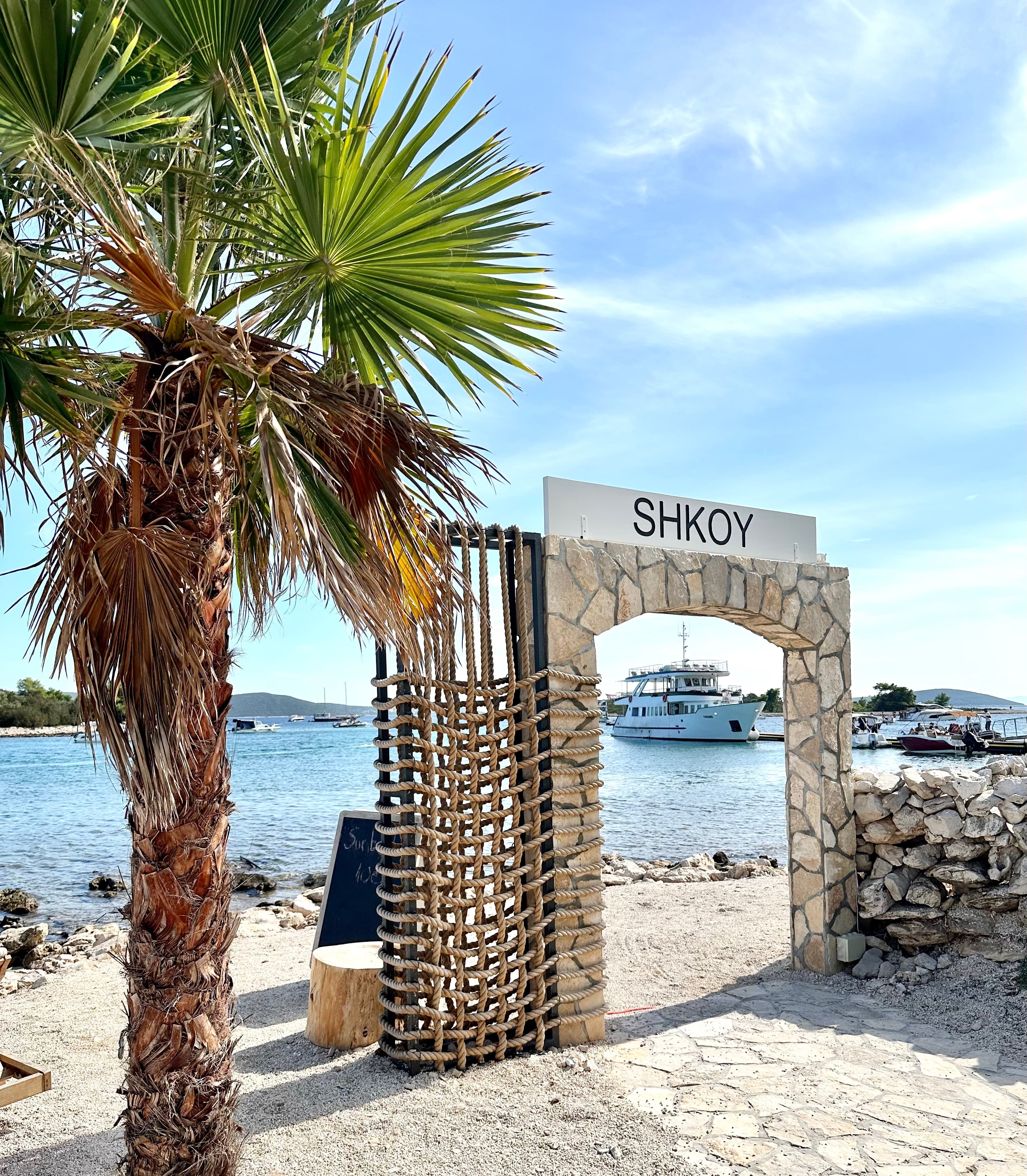 Trogir: Rejs statkiem do Błękitnej Laguny (Blue Lagoon z lunchem)