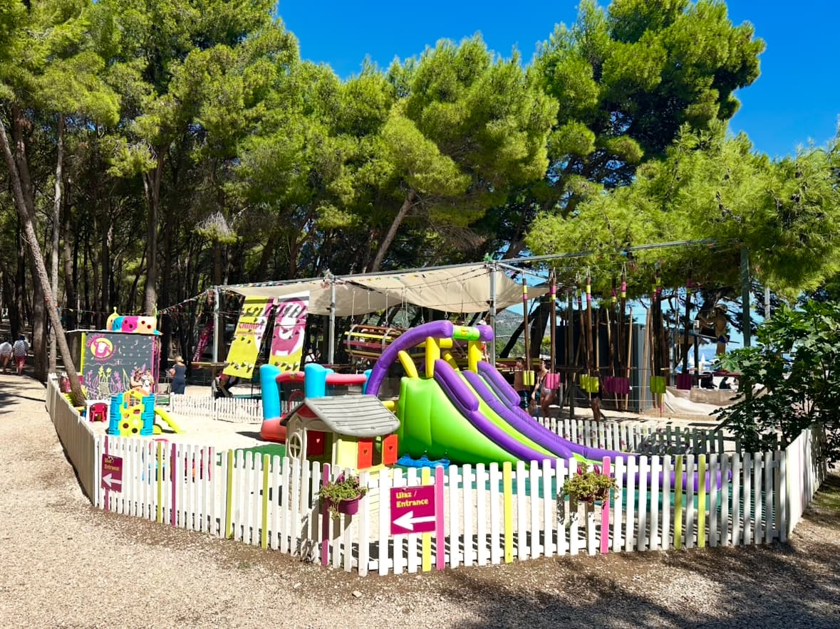 Omiš - Rejs statkiem na wyspę Brač - plaża Bol Złoty Róg z lunchem - 16