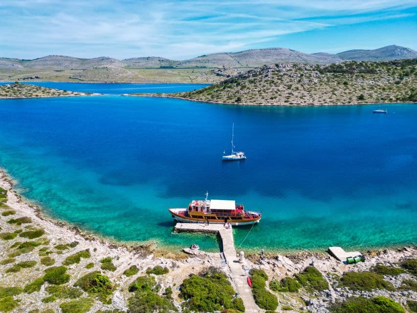 Zadar: Rejs statkiem - Kornati + plaża Lojena z lunchem, bilet do parku w cenie - 12