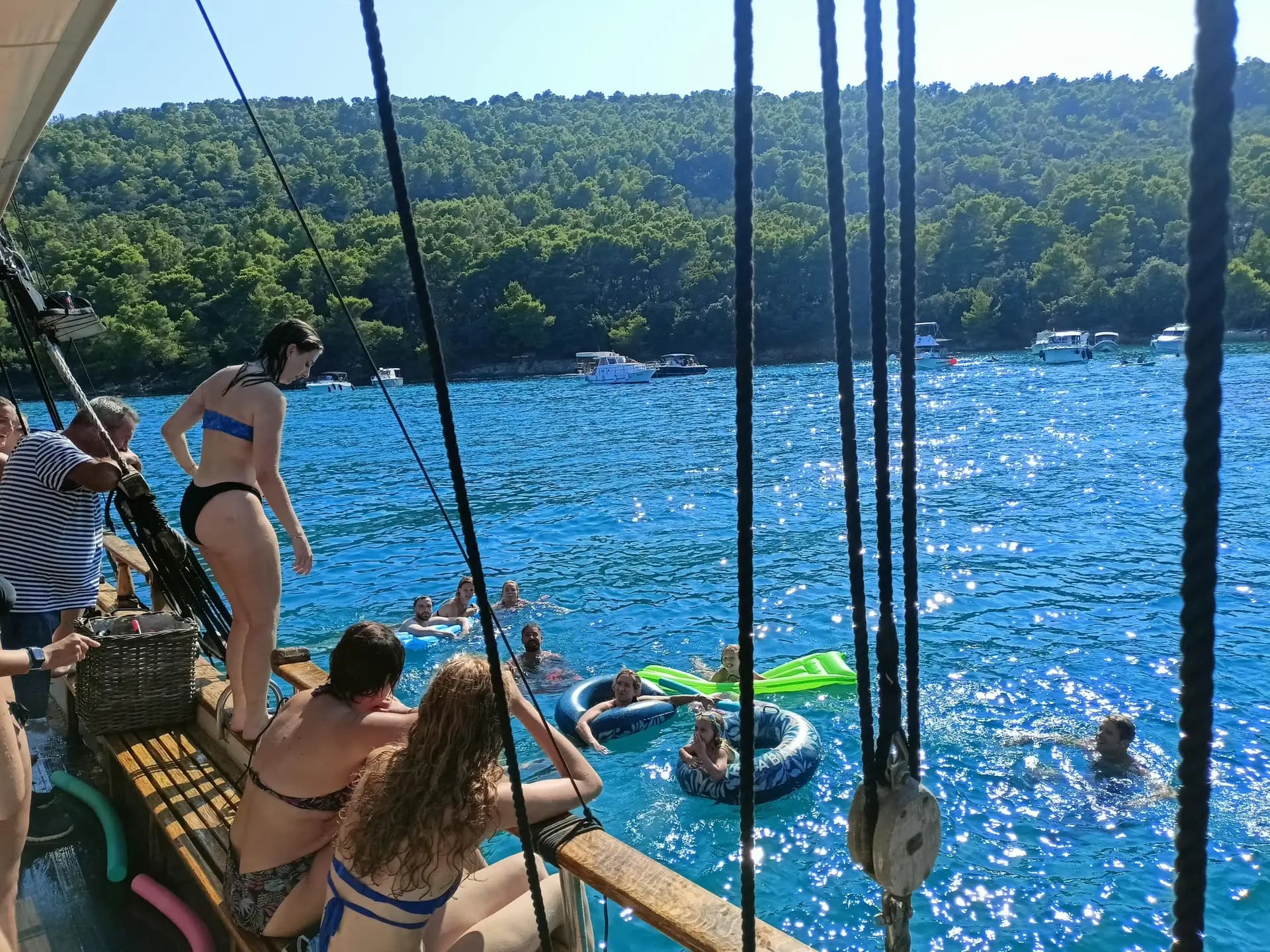 Zadar: Rejs półdniowy tradycyjną 120-letnią łodzią po Adriatyku z winem i napojami - 6