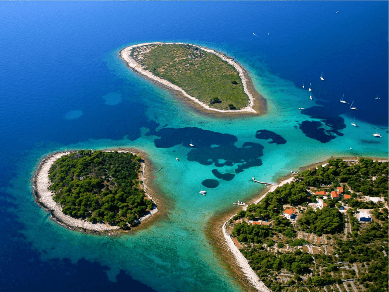 Split: Półdniowy rejs luksusowym katamaranem na Błękitną Lagunę (Blue Lagoon) - 13