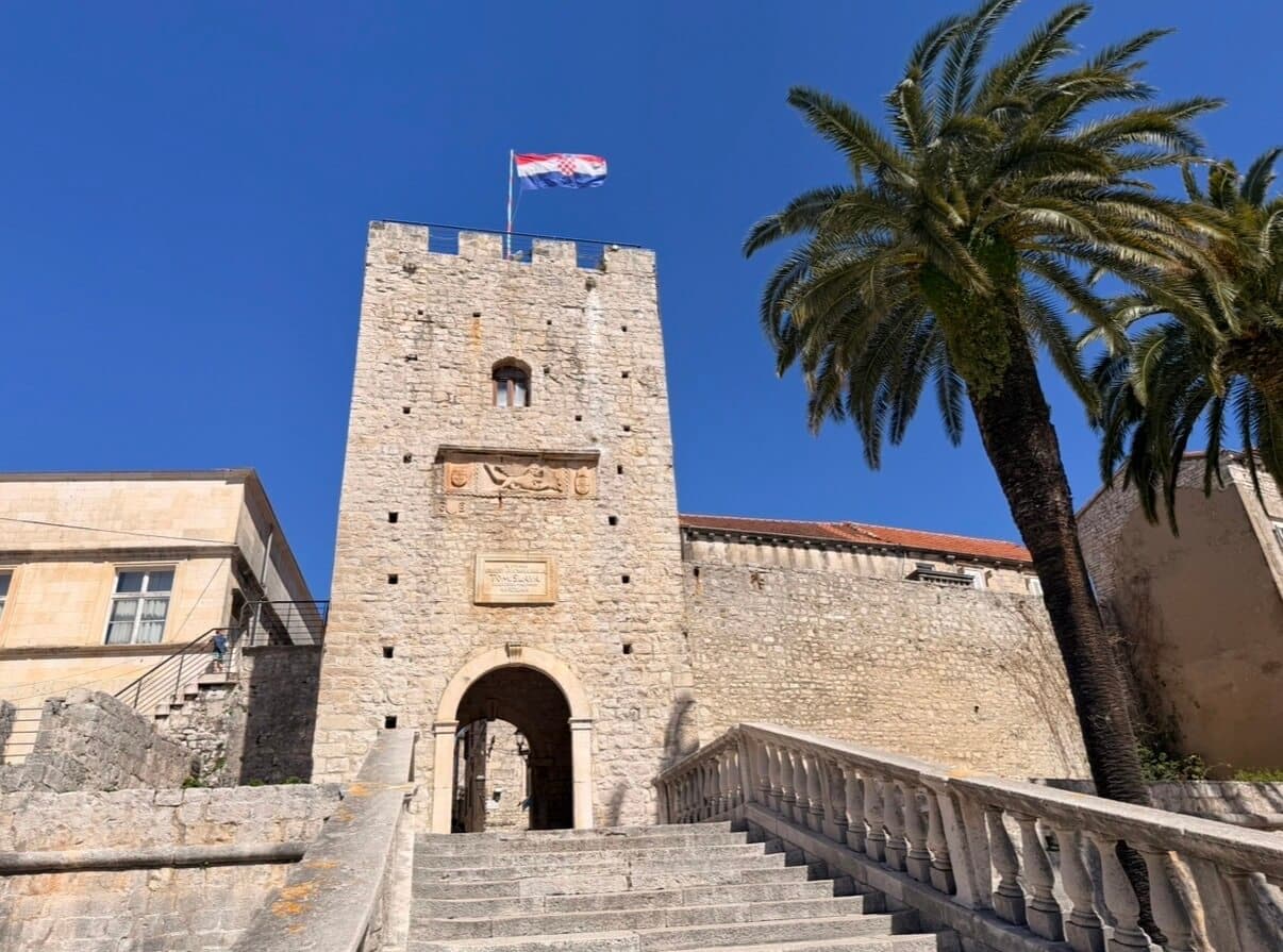Podgora / Tučepi: całodzienny rejs statkiem do Korčuli (opcja z lunchem) + darmowy parking - 12