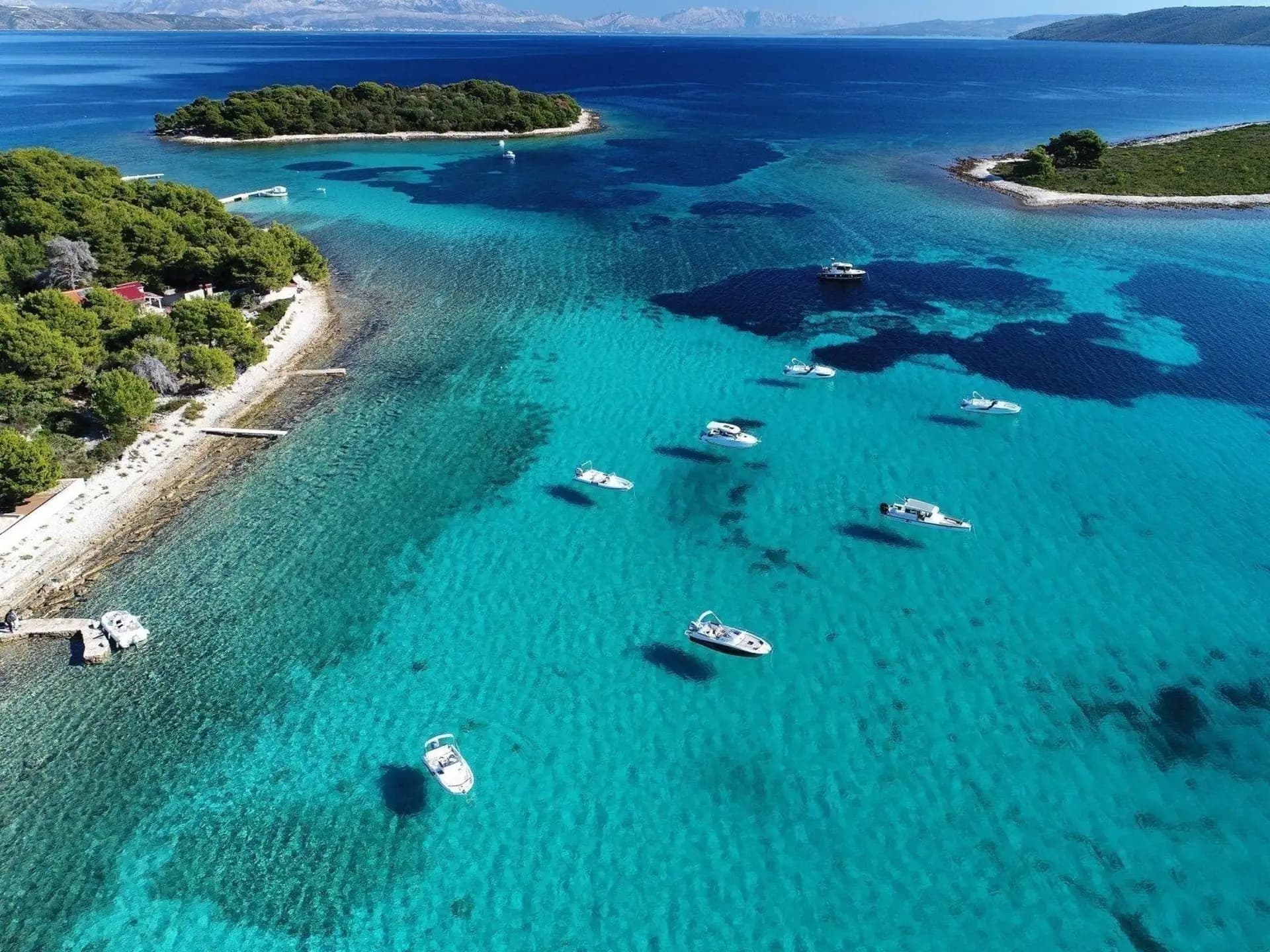 Split: Półdniowy rejs luksusowym katamaranem na Błękitną Lagunę (Blue Lagoon) - 9