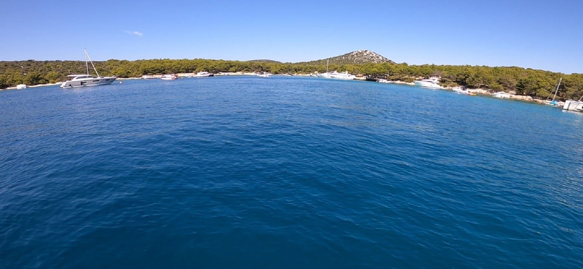 Vodice: Prywatny rejs łodzią motorową po wyspach - opcja półdniowa