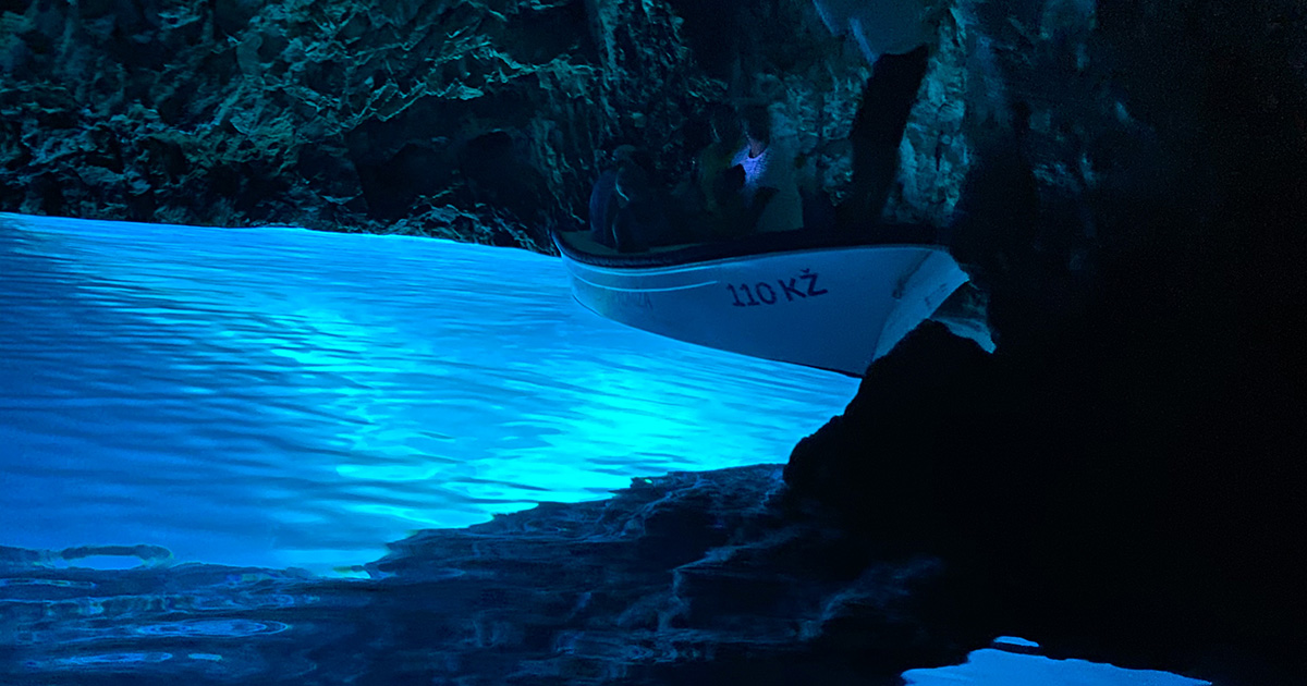 Rejs łodzią motorową do Błękitnej Jaskini (Blue Cave) + wyspy